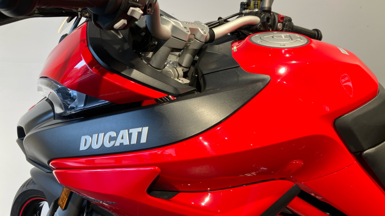 Ducati Multistrada 950 - Red + Spoked Wheels (MY18)